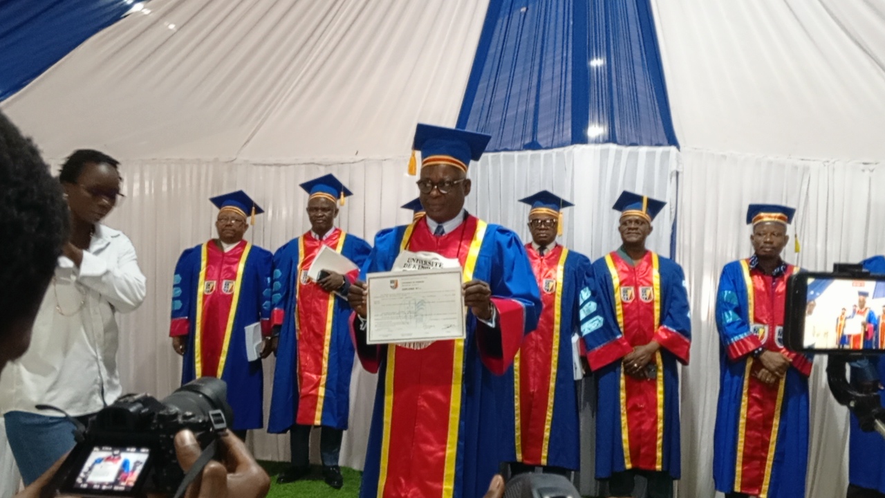 UMBA MBUKU Damase décroche son doctorat en Droit avec la mention Grande Distinction
