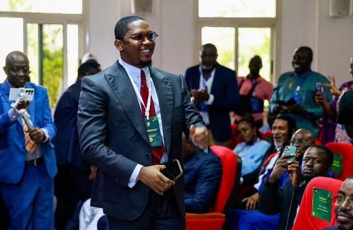 CAMEROUN : SAMUEL ETO’O AU CŒUR D’UNE POLÉMIQUE FINANCIÈRE